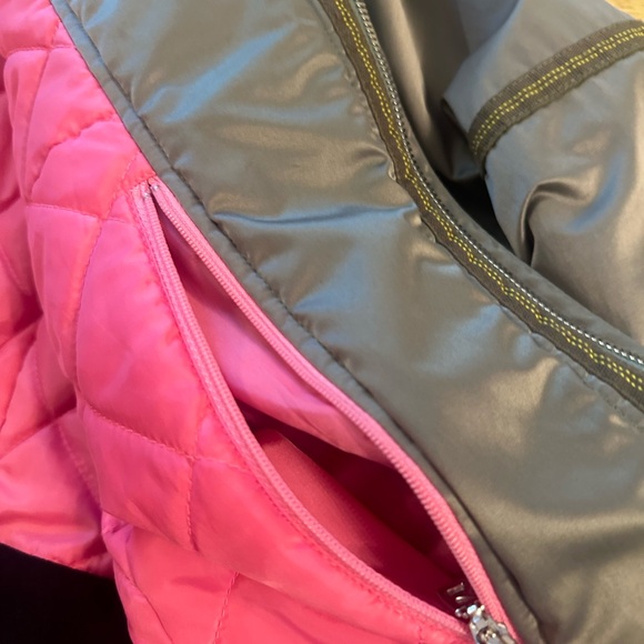 Women’s Bogner ski jacket - Picture 9 of 13